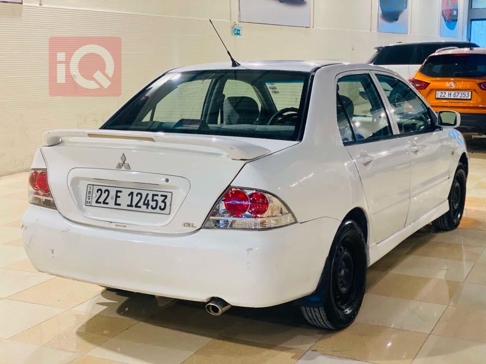 Mitsubishi Lancer